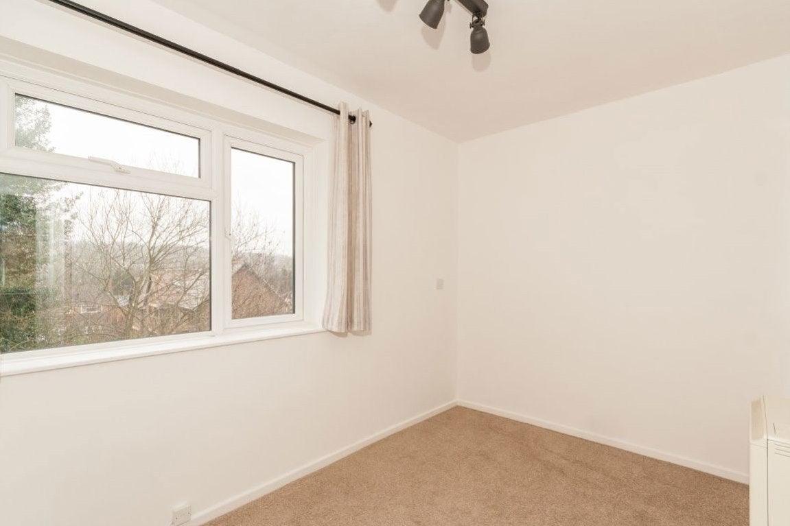 Flat Loxley Road in Dacorum