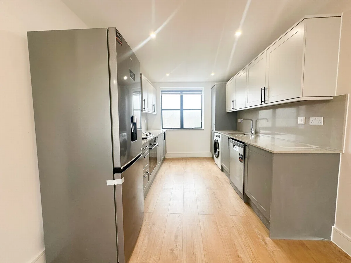 Flat Millers Terrace in Greater London