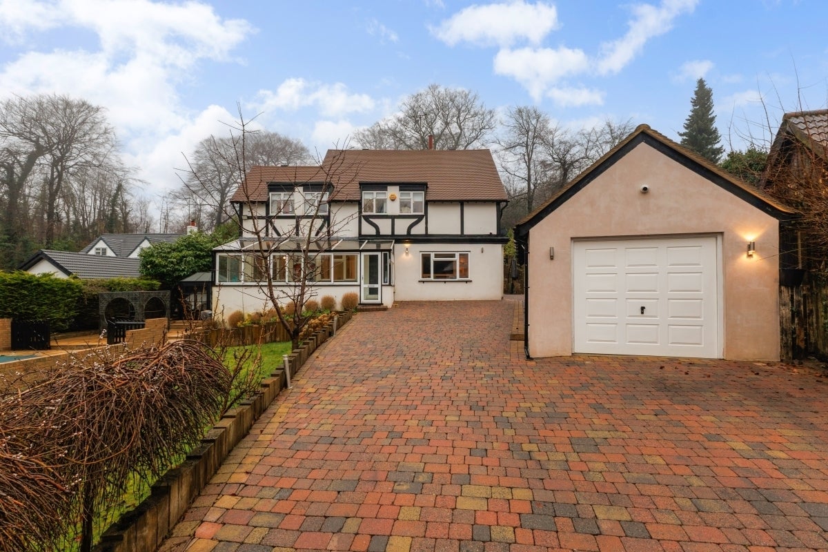 House Weald Way in Caterham Valley