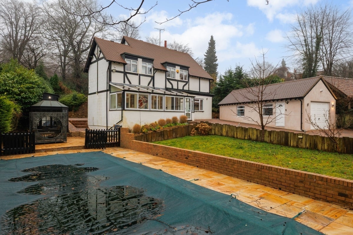 House Weald Way in Caterham Valley