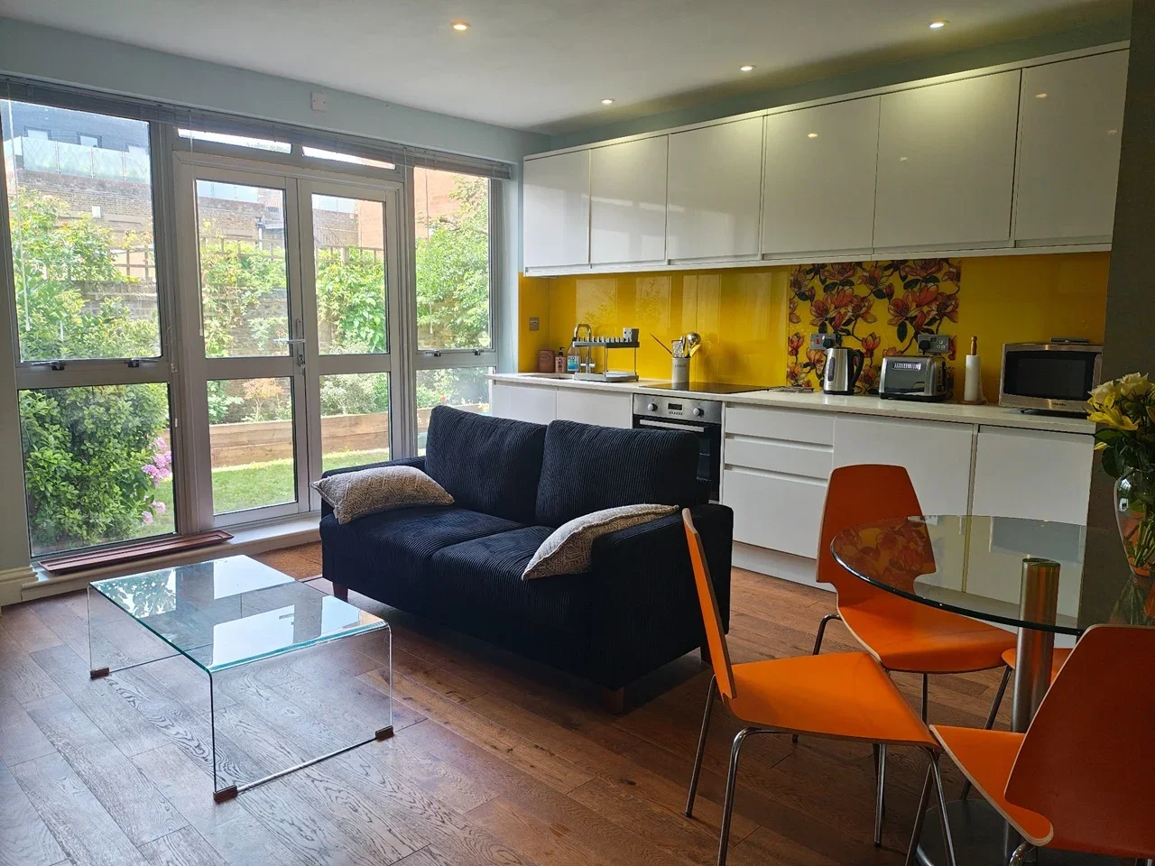 Flat Lawrence Buildings in Greater London