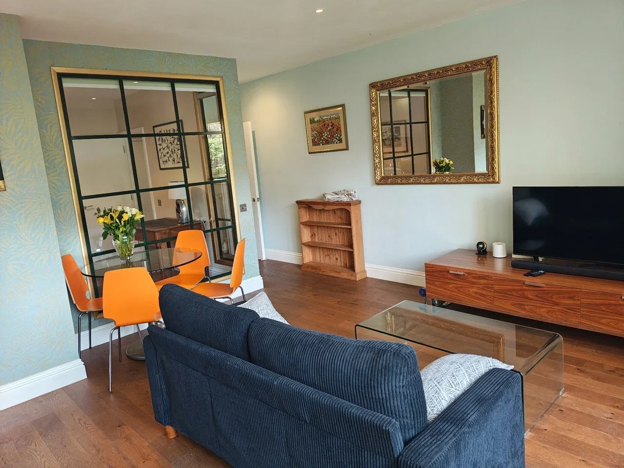 Flat Lawrence Buildings in Greater London