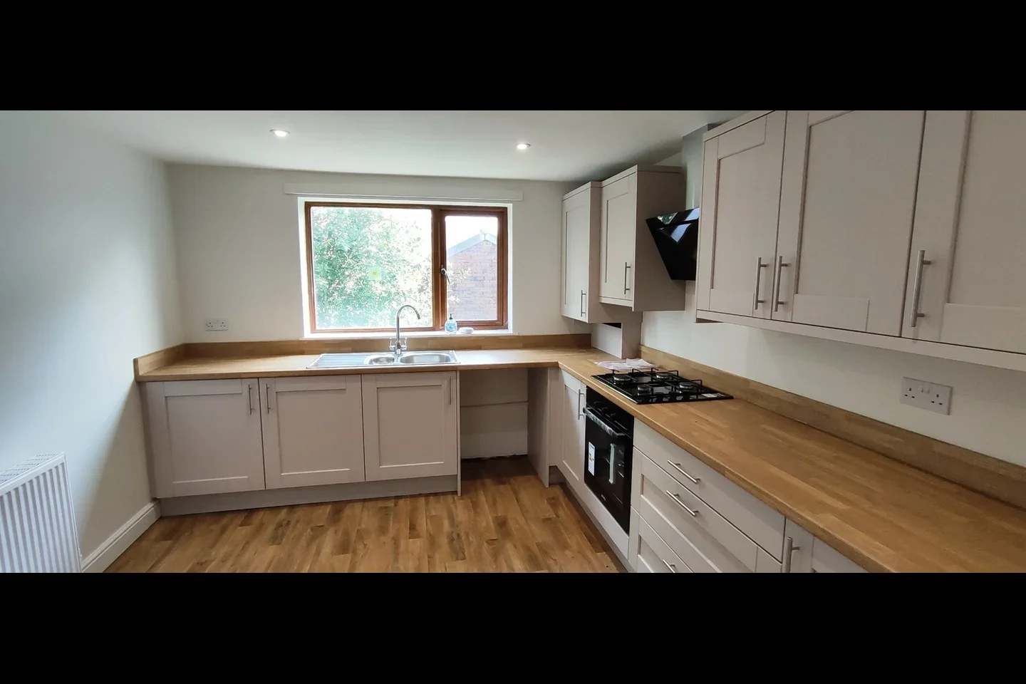 House Sandhall Green in Calderdale