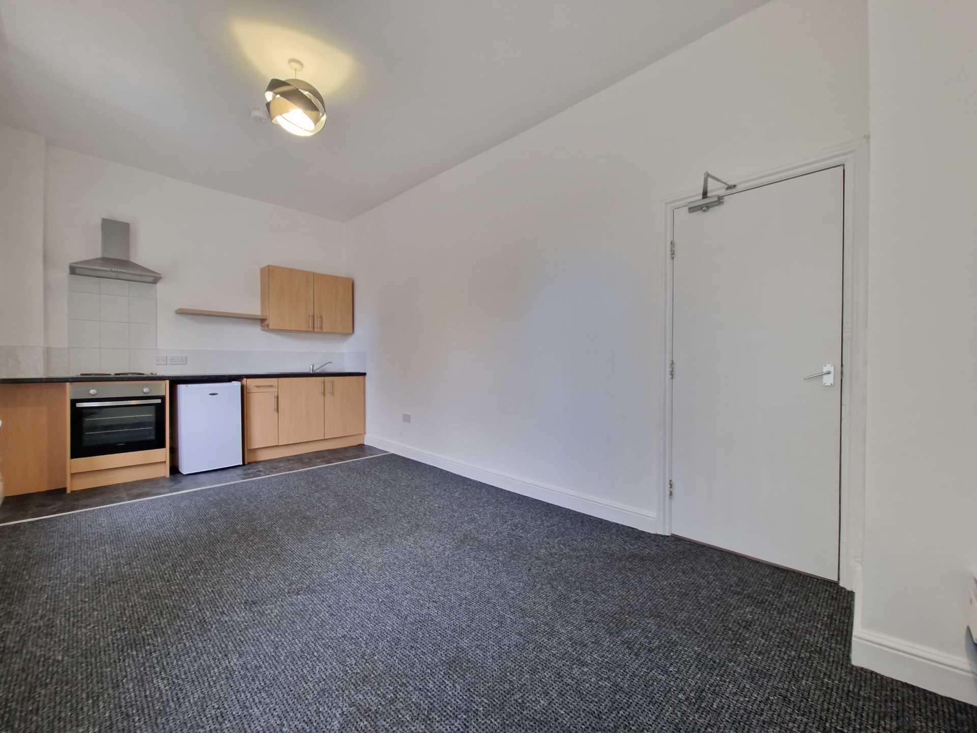 Flat Leopold Grove in Blackpool