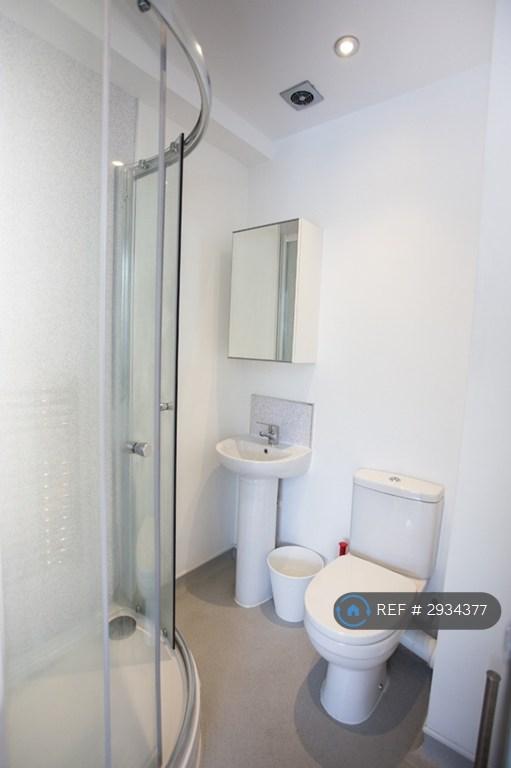 Room Hagley Road in Birmingham