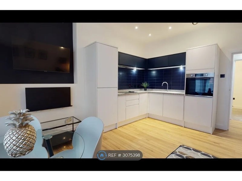 Flat Northcote Street in Cardiff
