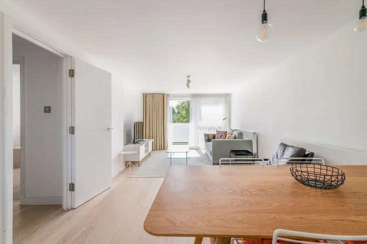 Flat Ebury Street in City of Westminster