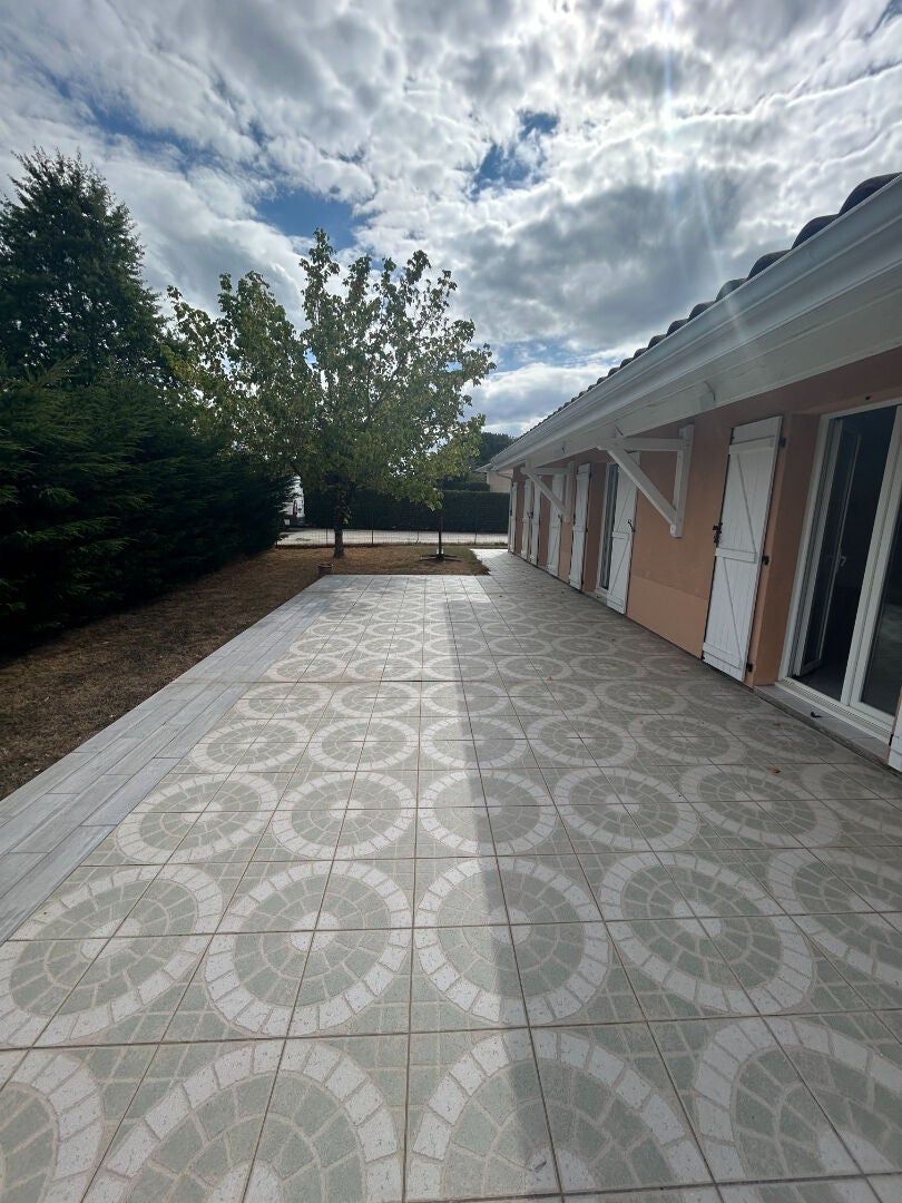 House Route de Saint-Caprais in Sadirac