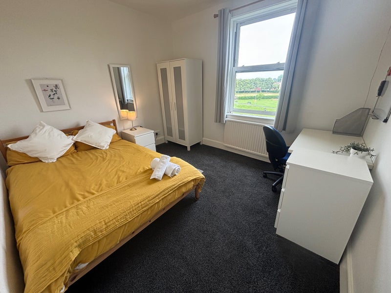 Room Clearburn Gardens in City of Edinburgh