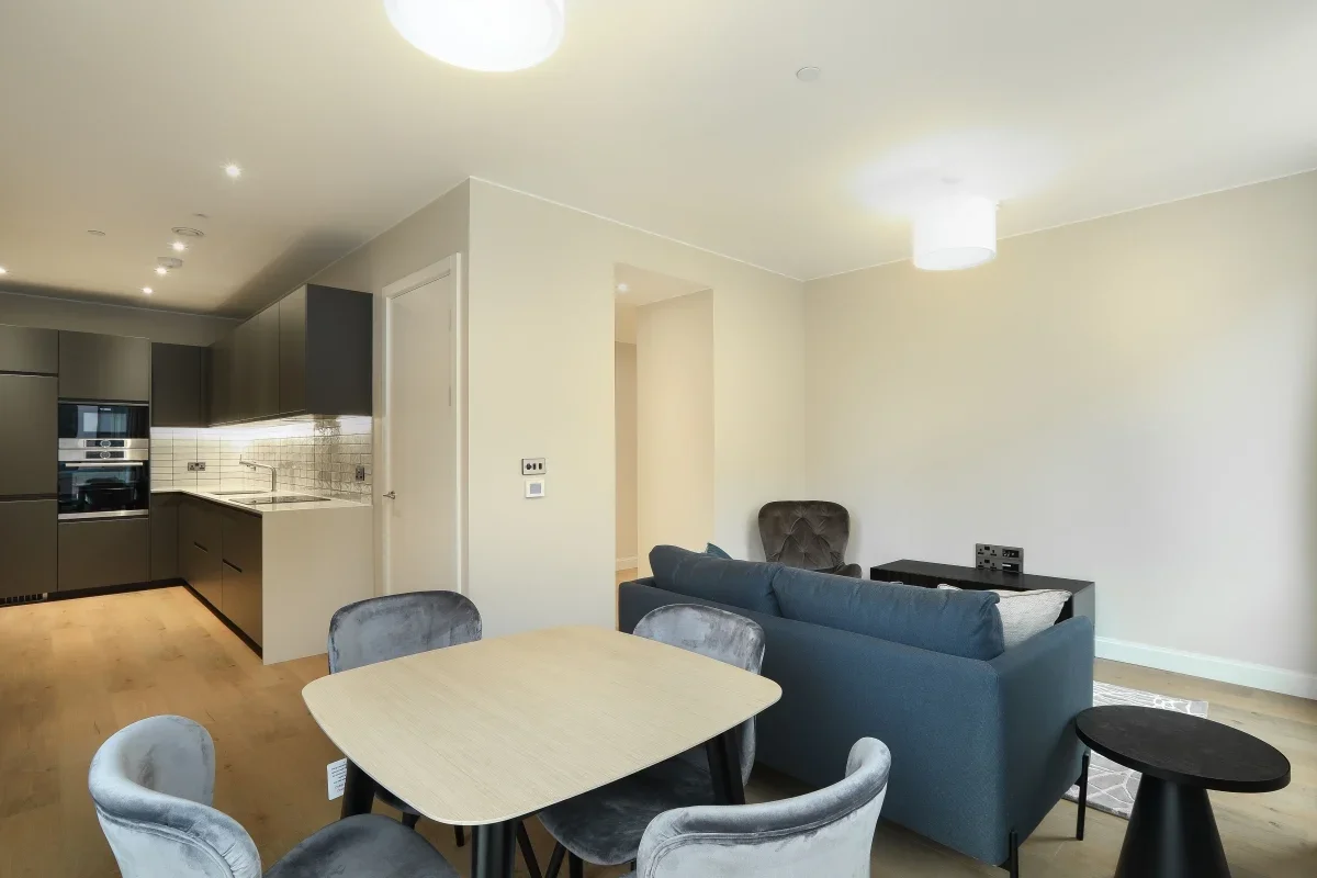 Flat Zinc Street in Greater London