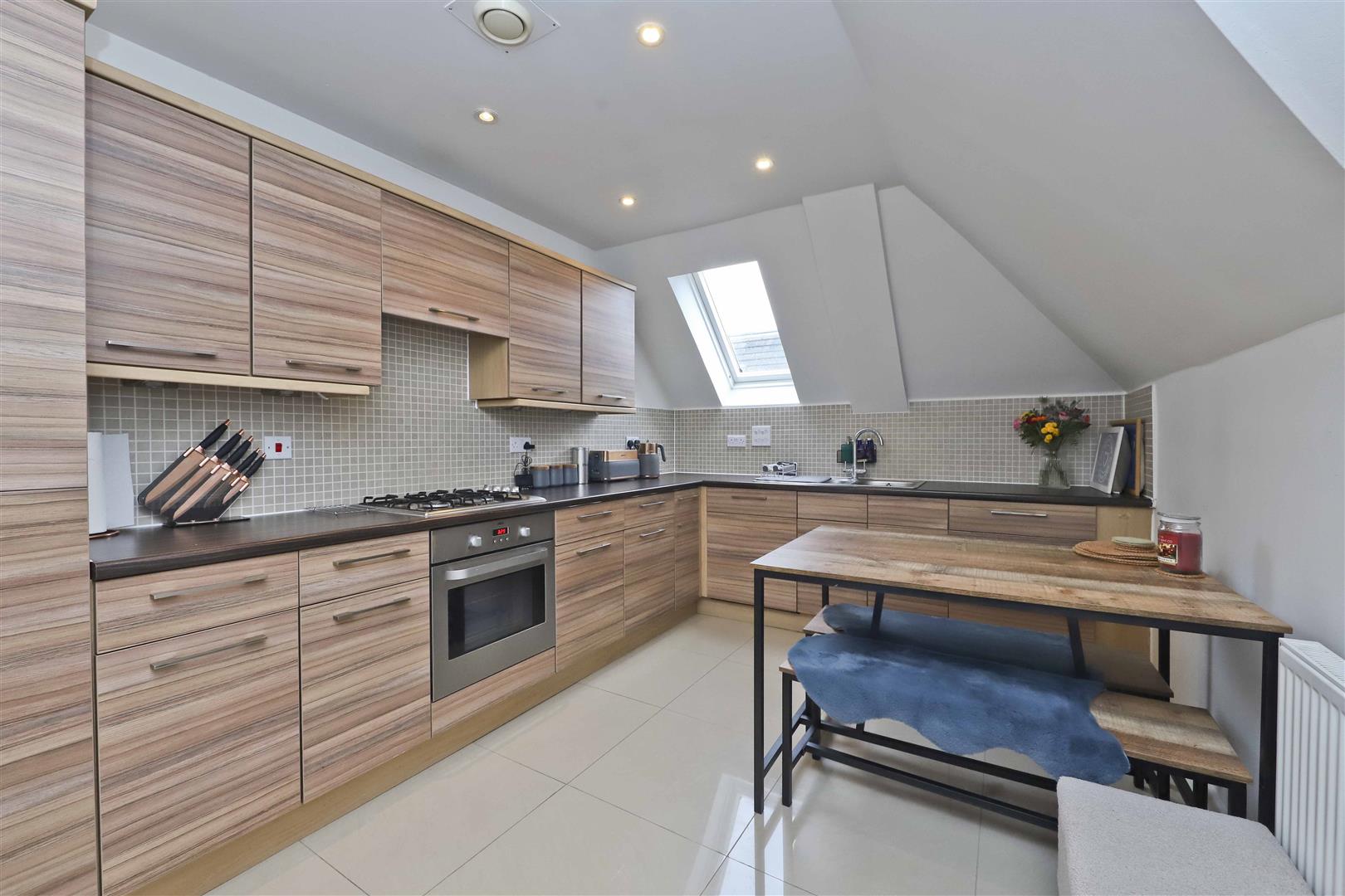Flat Pembroke Road in Greater London