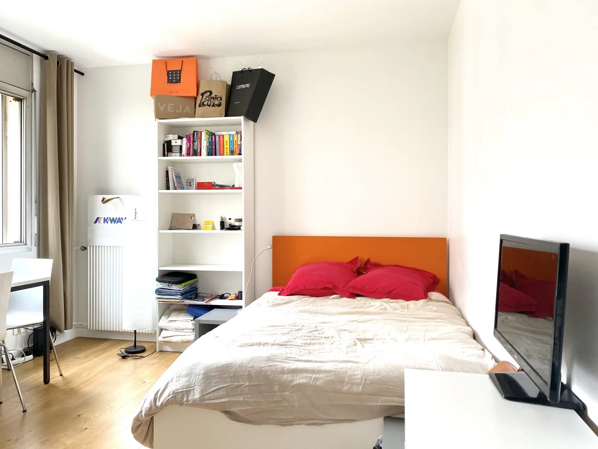 Chambre Rue du Général Bertrand à Paris