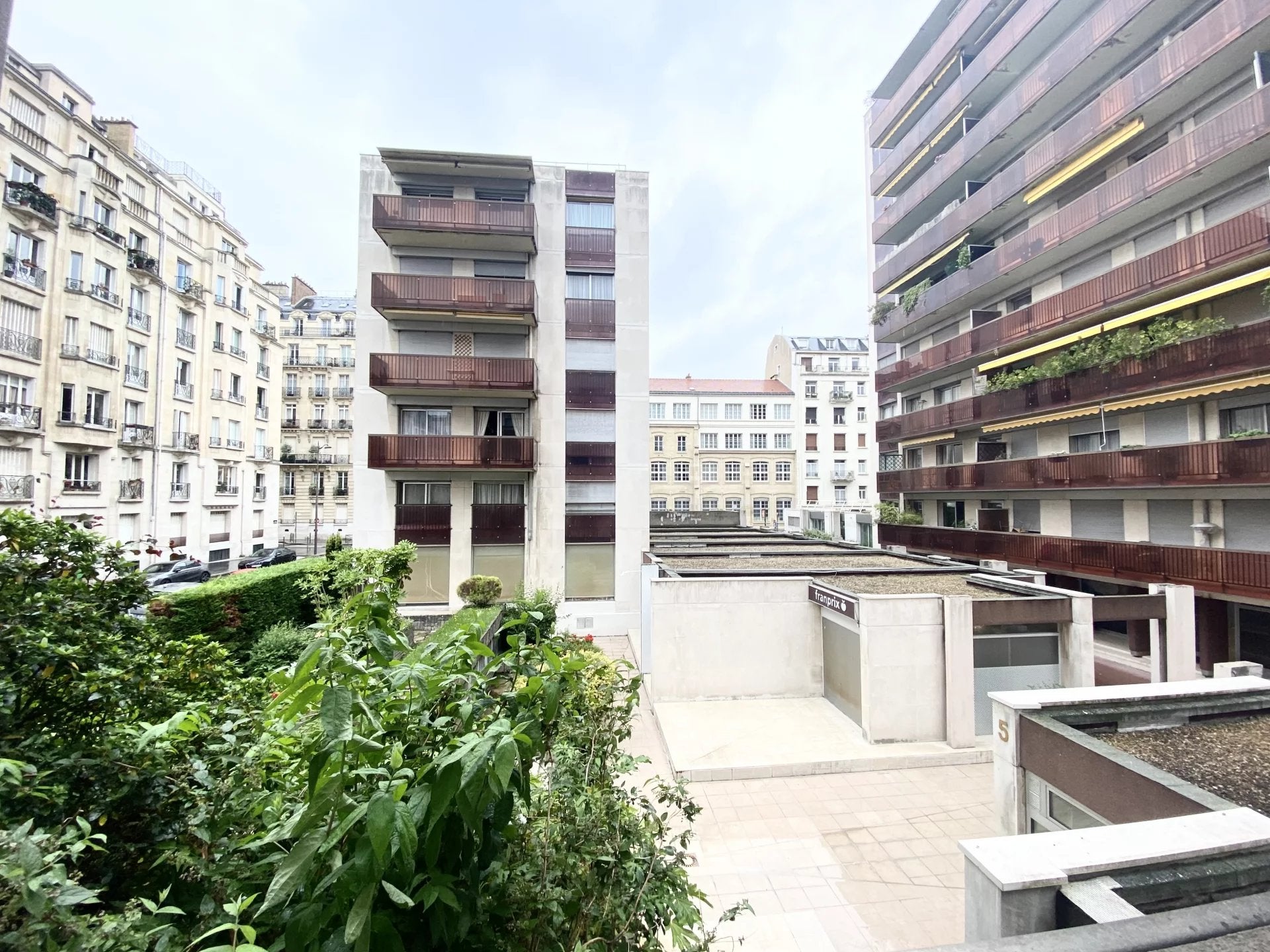 Chambre Rue du Général Bertrand à Paris