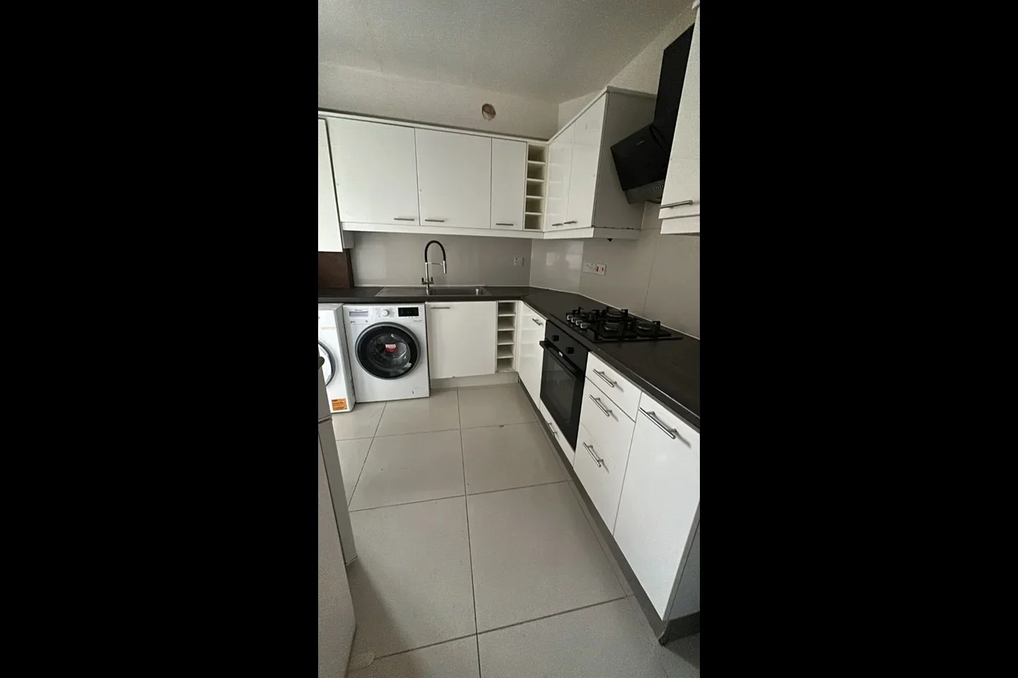 Room Hendon Way in Greater London