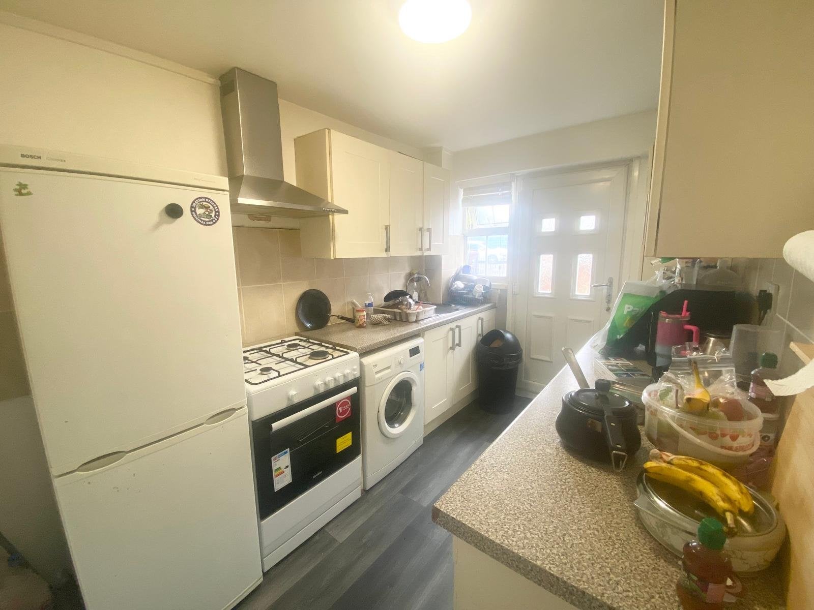 House Cedar Close in Leeds