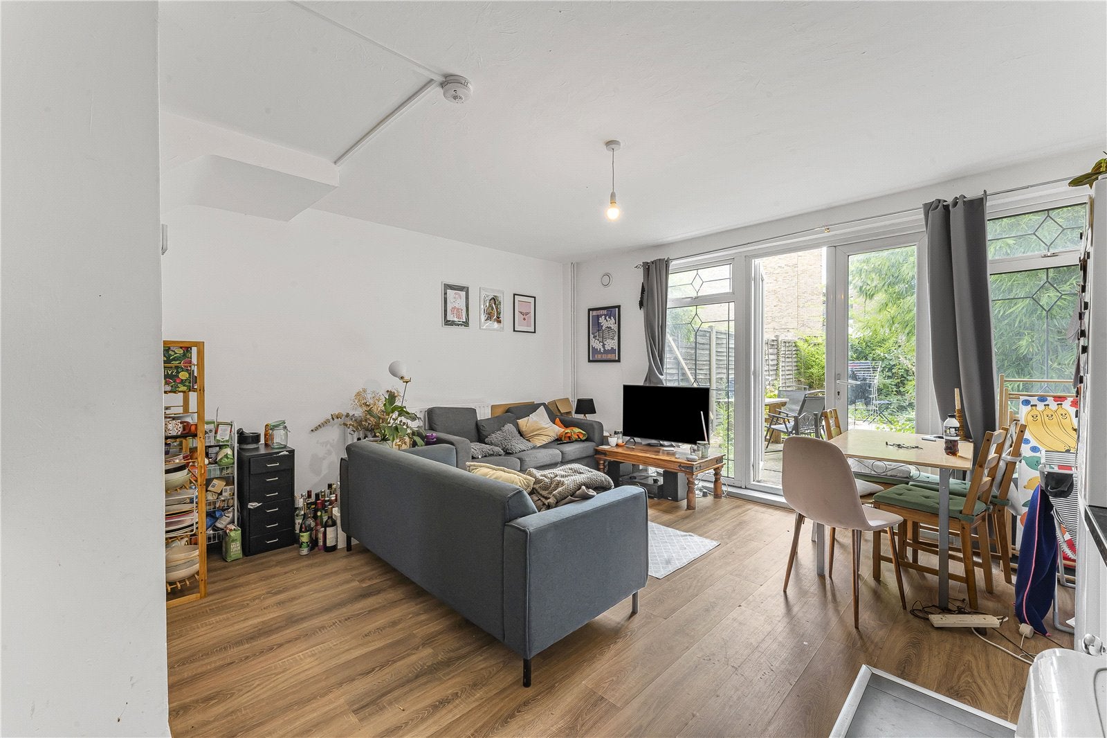 Flat Weymouth Terrace in Greater London