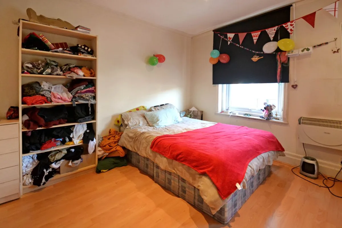 Flat West End Lane in Greater London