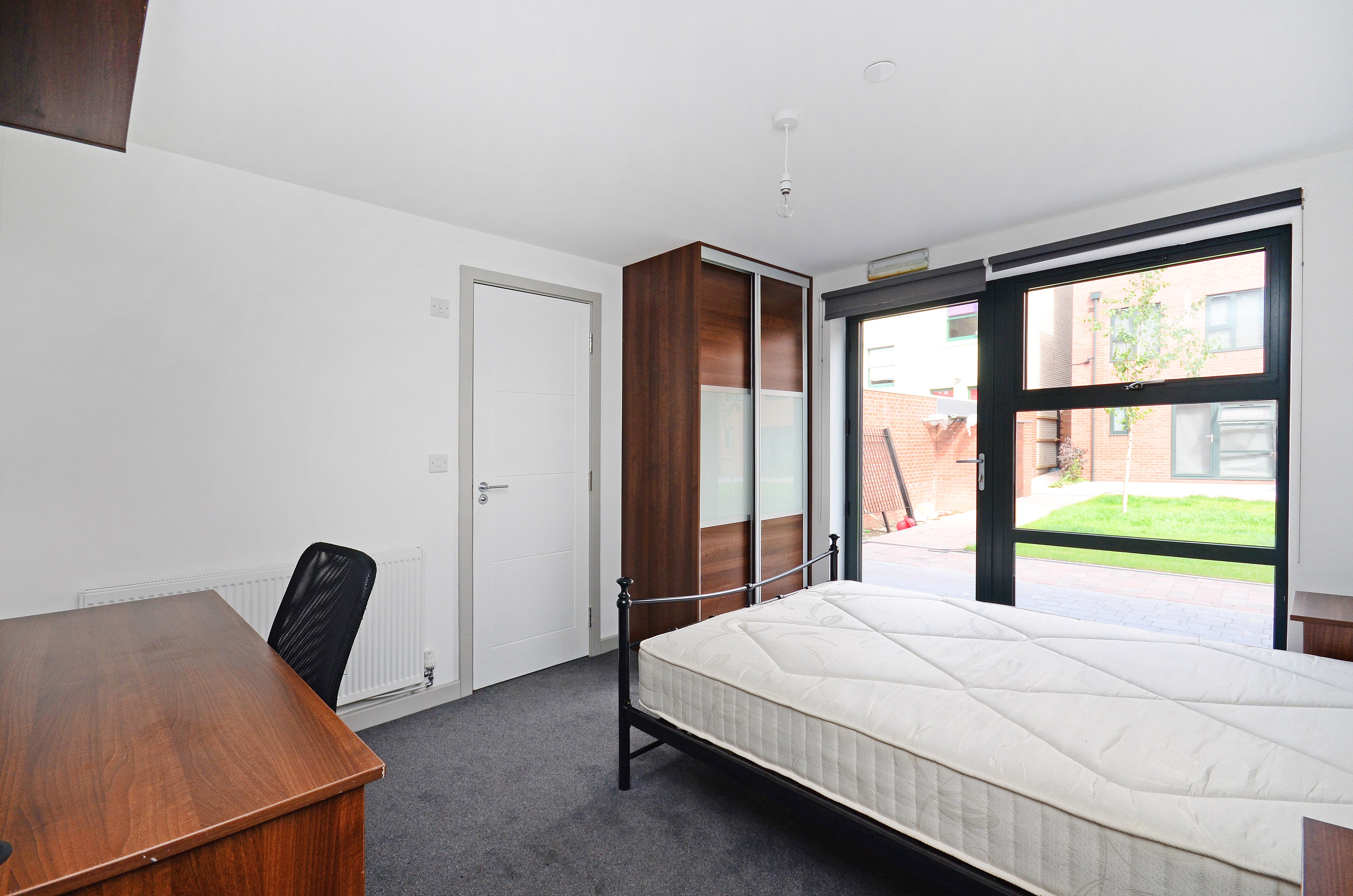 Room Lizzie Lane in Sheffield