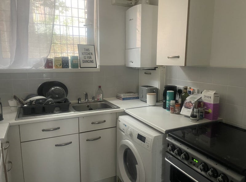 Flat Essex Road in Greater London
