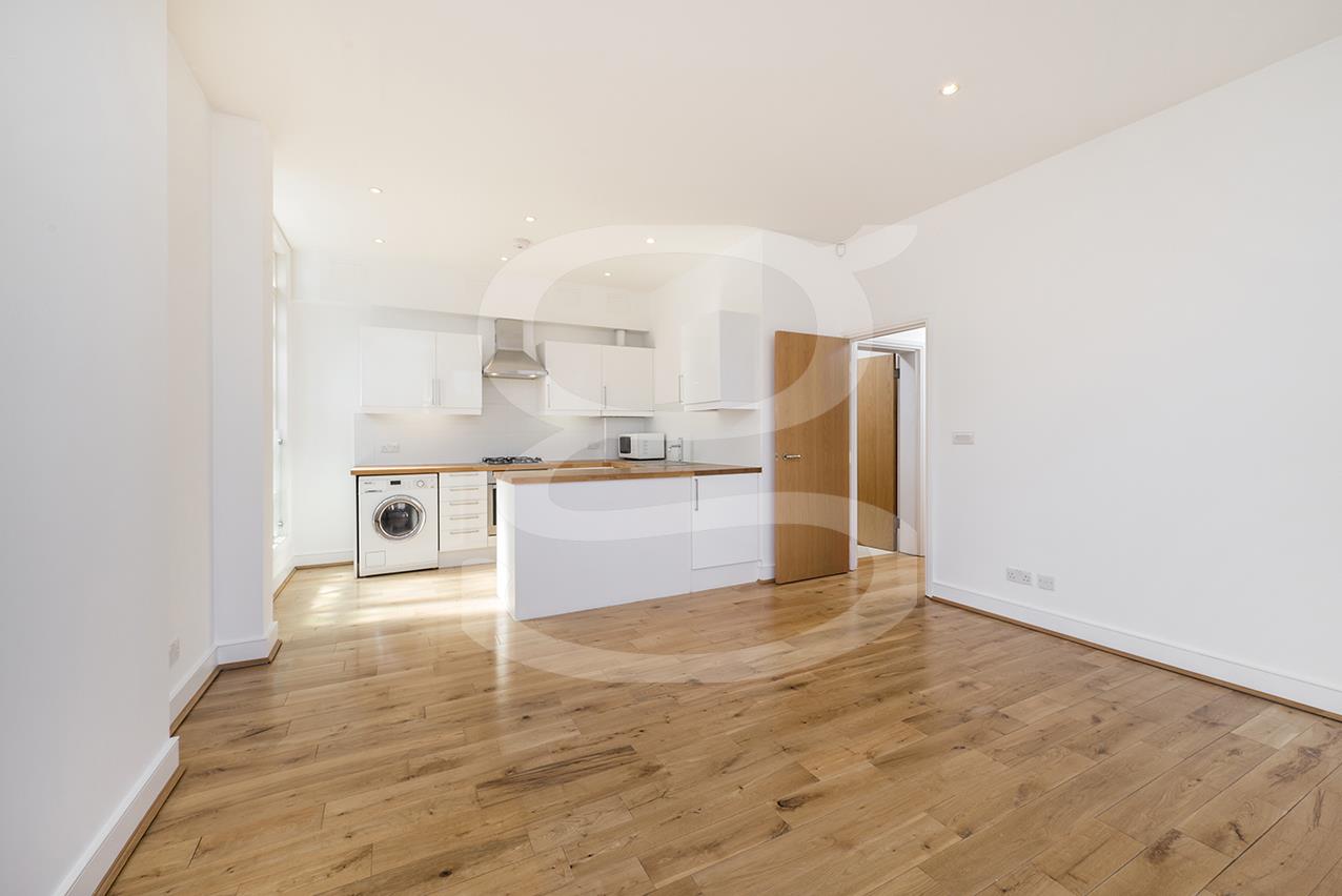 Flat Teignmouth Road in Greater London