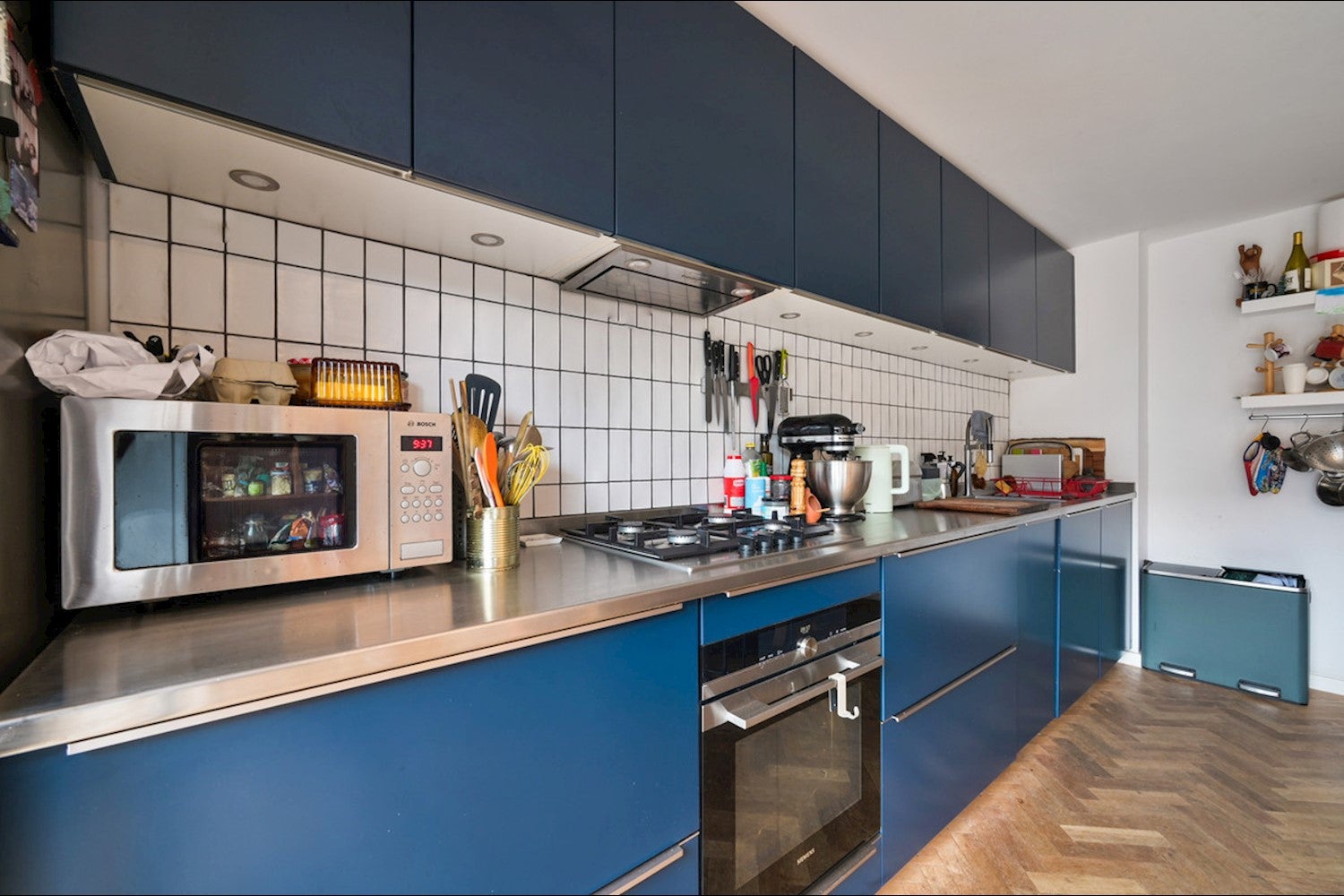 Flat Beeston Close in Greater London