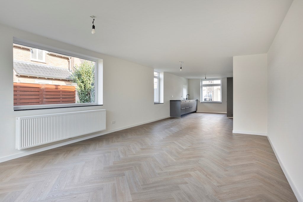 Twee-onder-één-kap te koop: Hulserstraat 53, Geulle