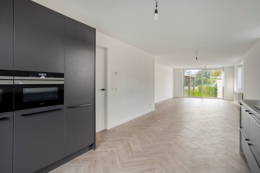 Twee-onder-één-kap te koop: Hulserstraat 53, Geulle