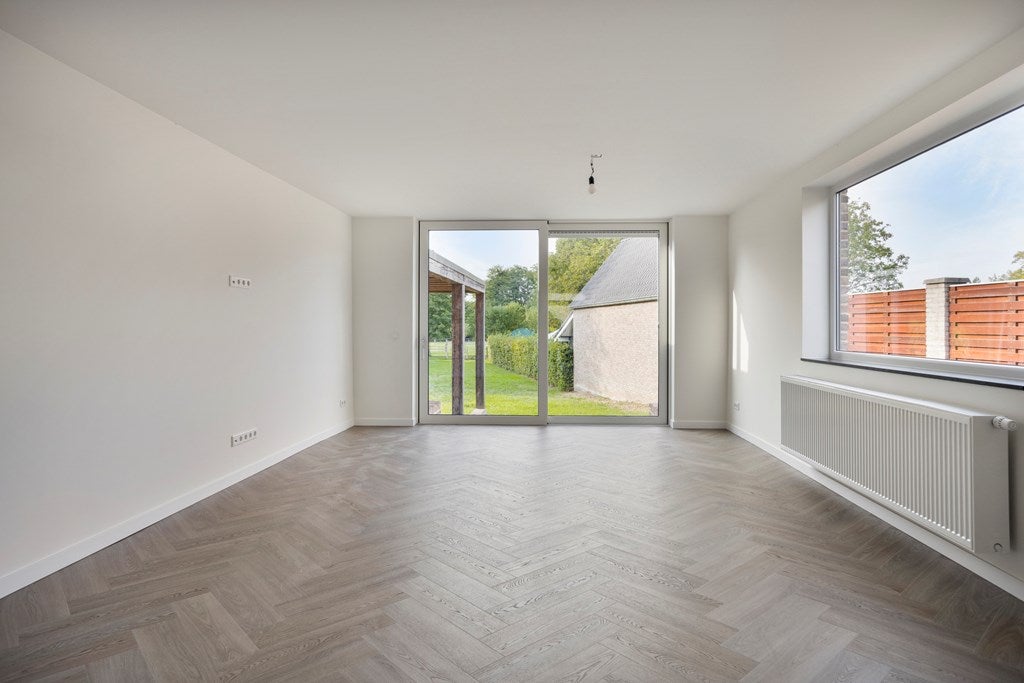 Twee-onder-één-kap te koop: Hulserstraat 53, Geulle