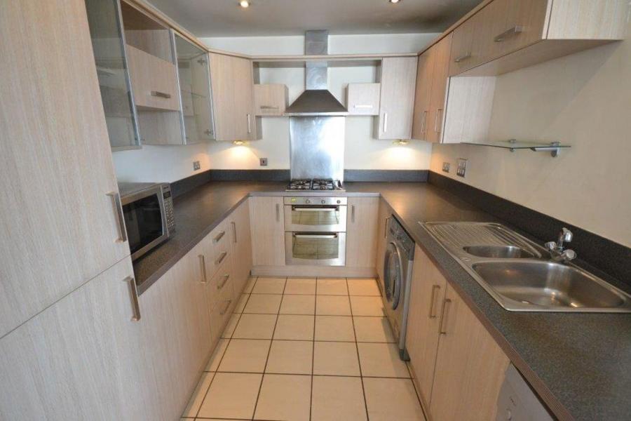 Flat Watkin Road in Leicester
