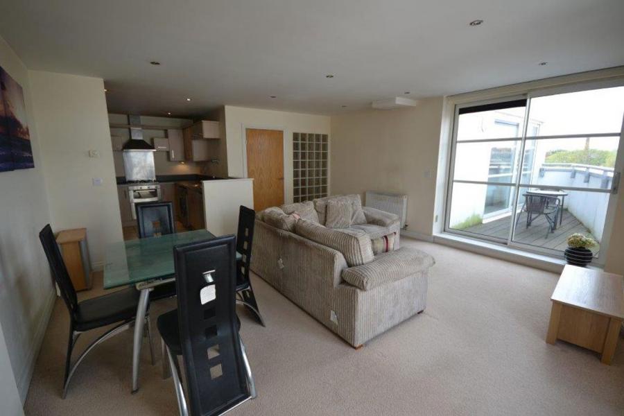 Flat Watkin Road in Leicester