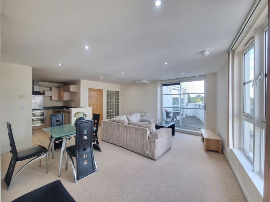 Flat Watkin Road in Leicester