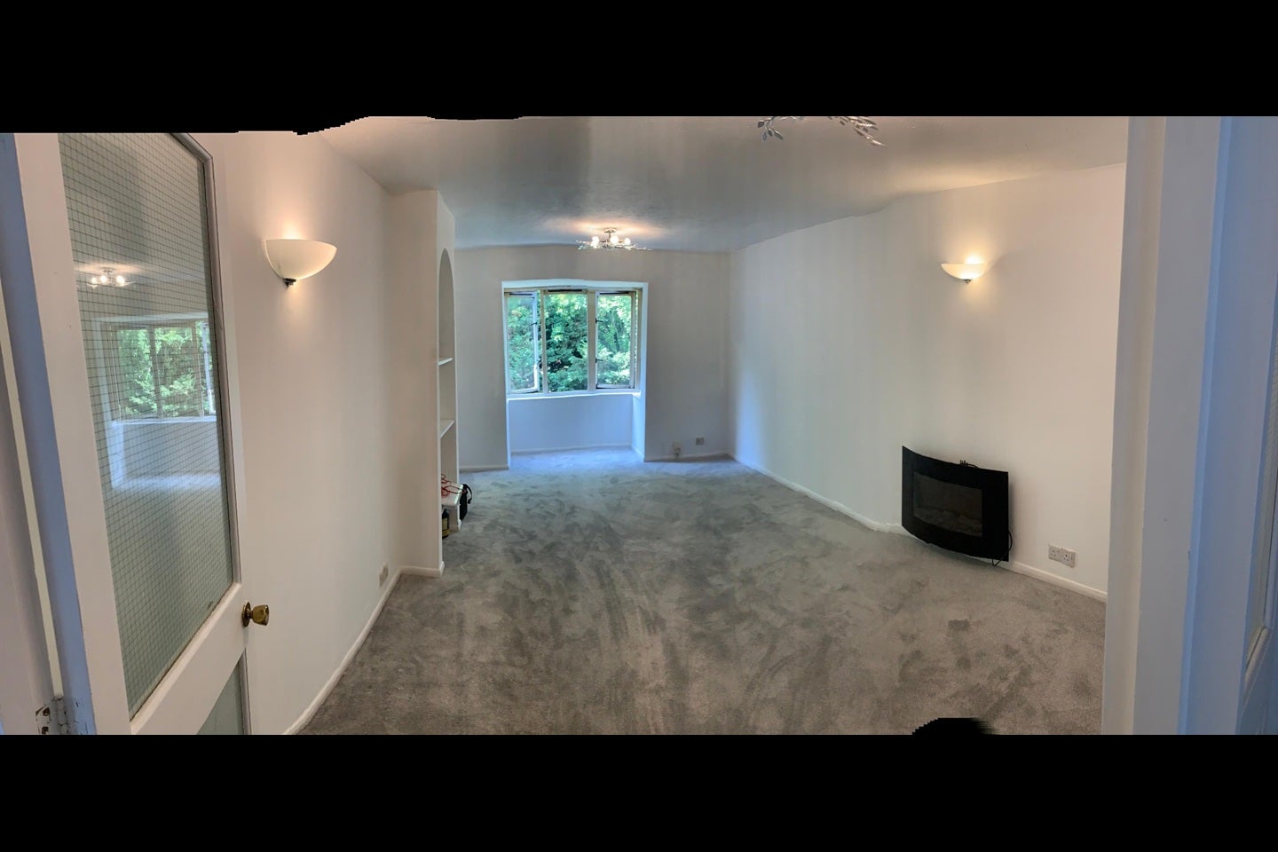 Flat Harp Island Close in Greater London