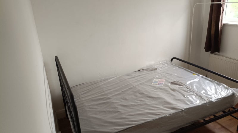 Room Gloucester Parade in Greater London