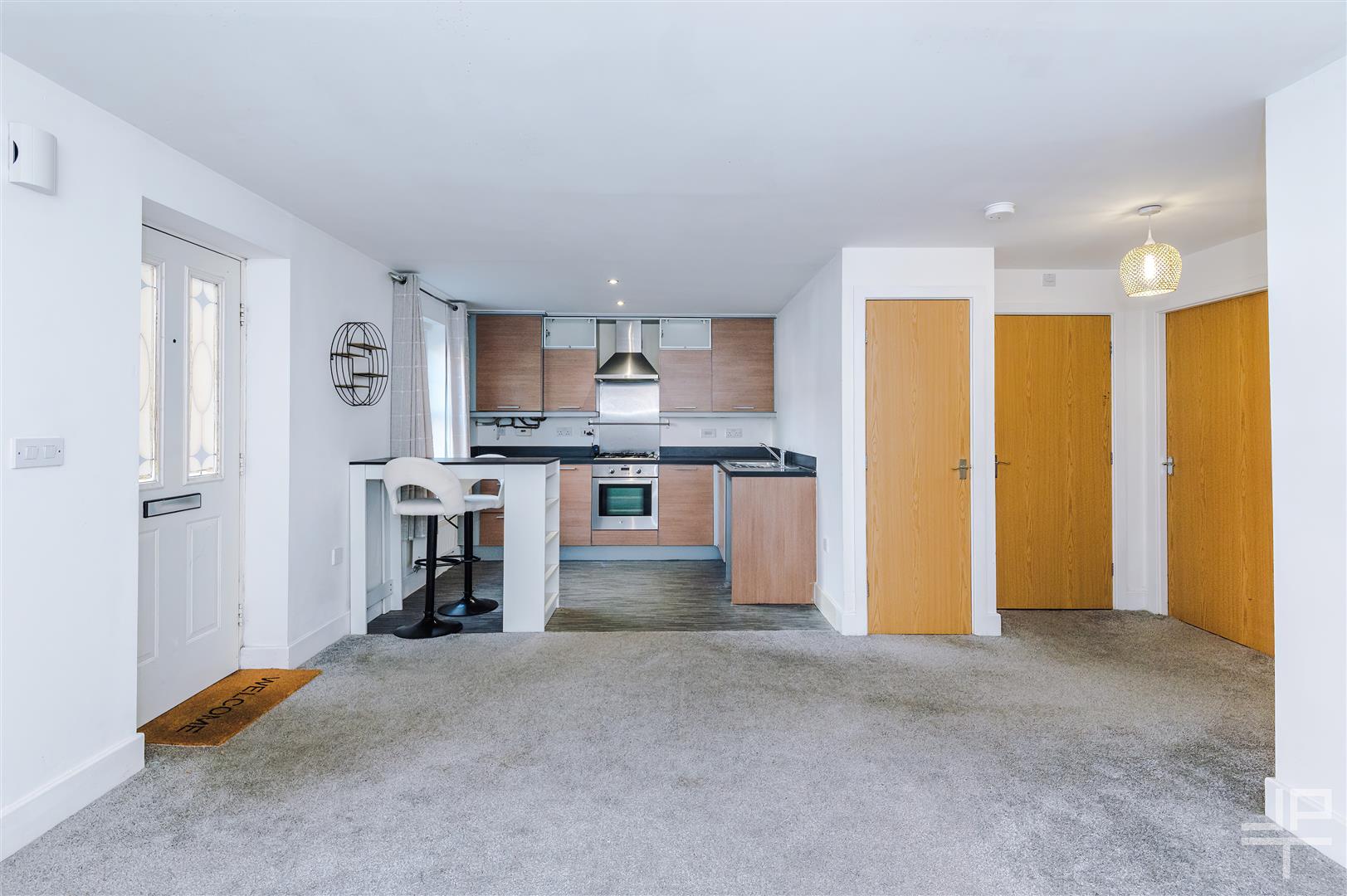 Flat Brentwood Grove in Leigh