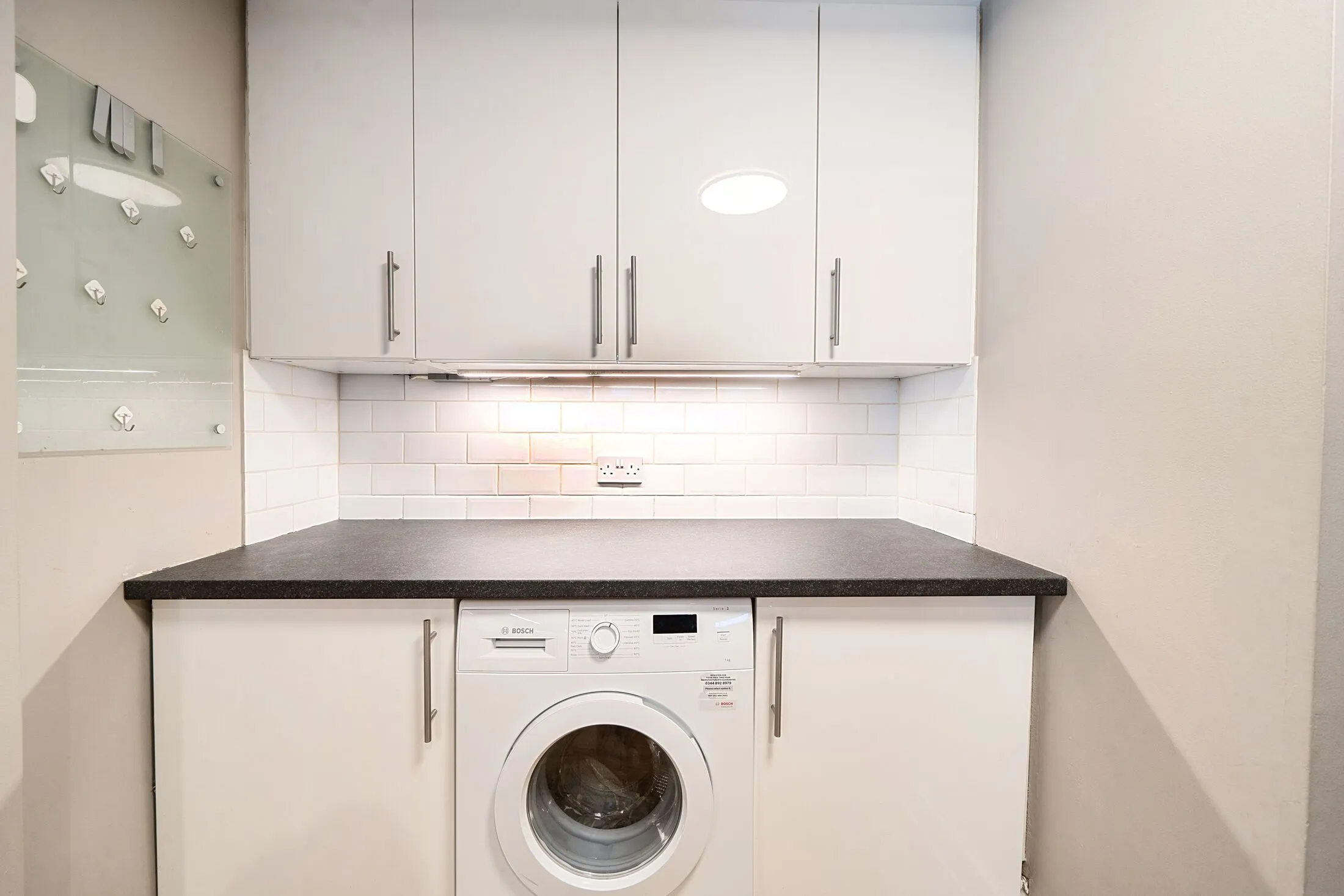 Flat Webster Gardens in Greater London