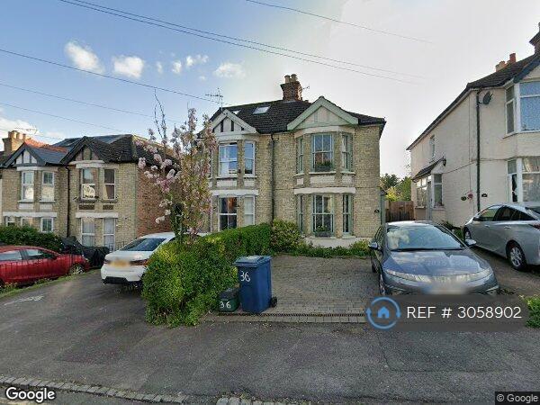 House Totteridge Avenue in High Wycombe