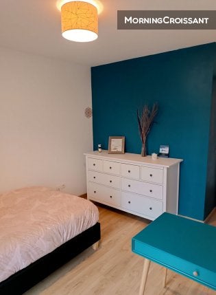 Chambre Cours des Merveilles à Cergy
