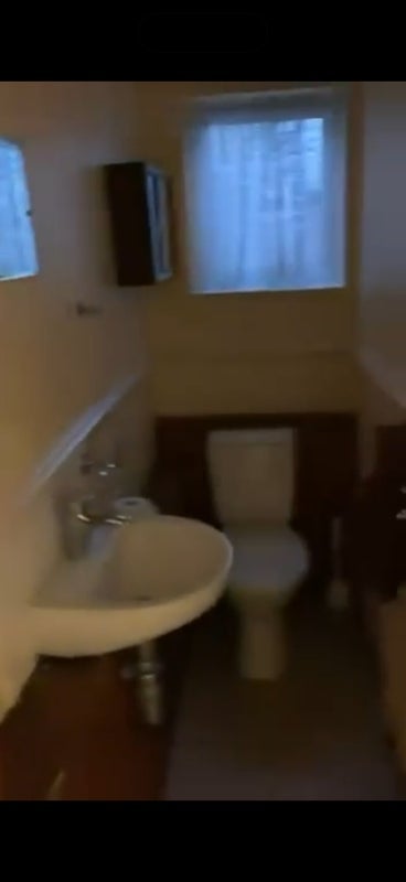 Room Arnesby Road in Nottingham