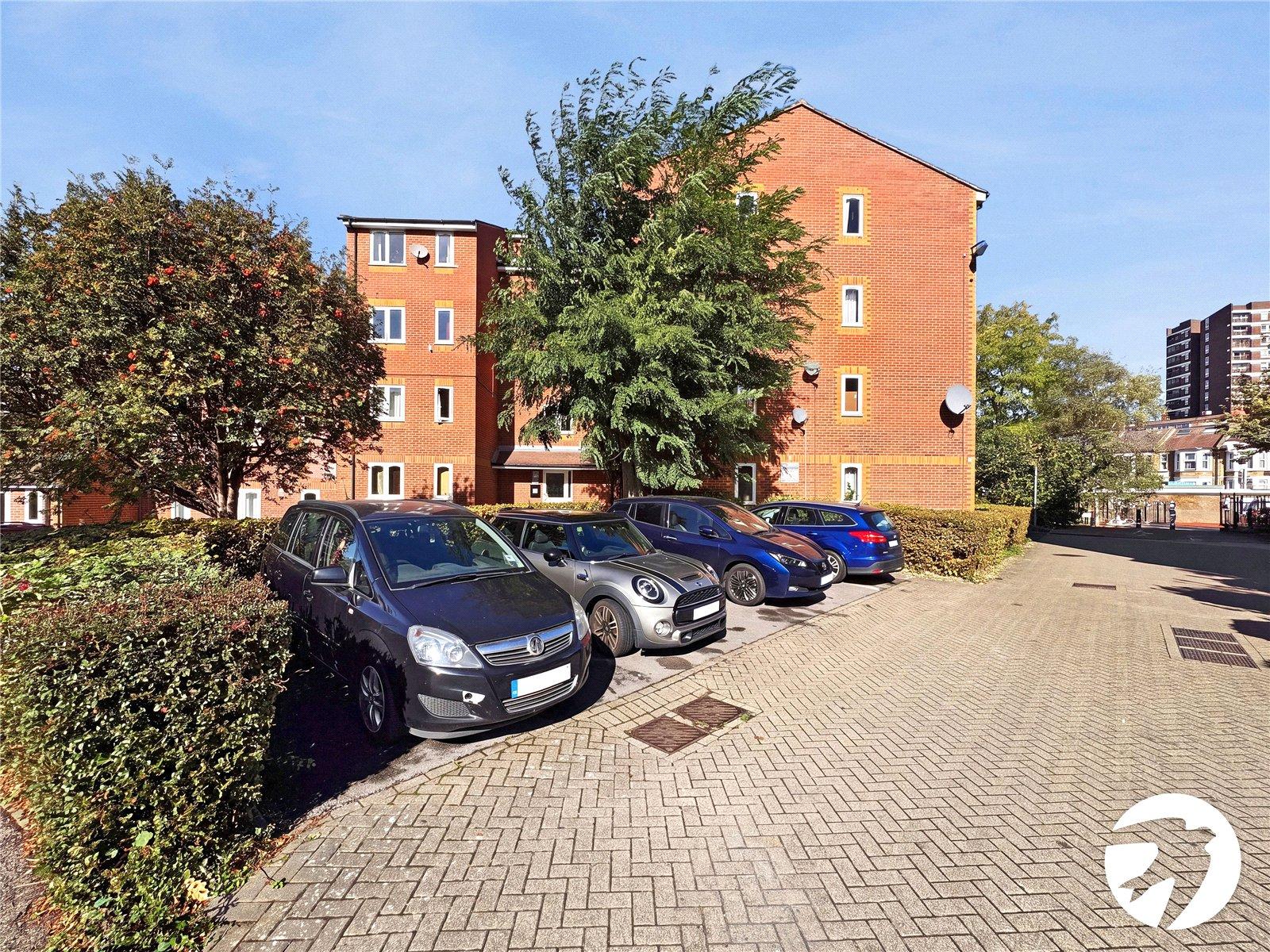 Flat Armoury Road in Greater London