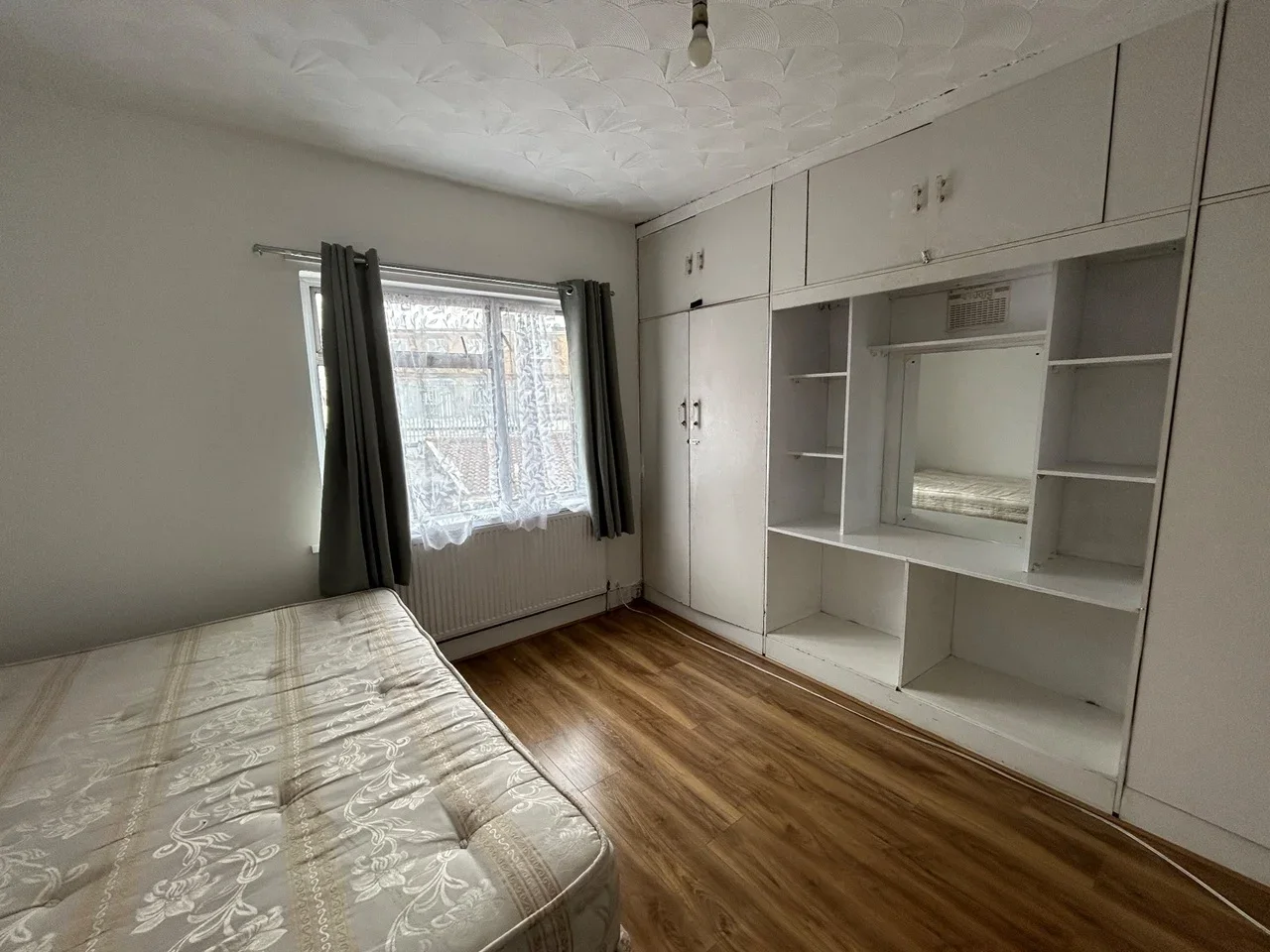 Flat South Road in Greater London