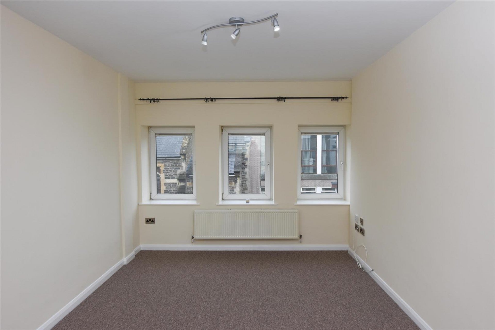 Flat Charlton Road in Keynsham