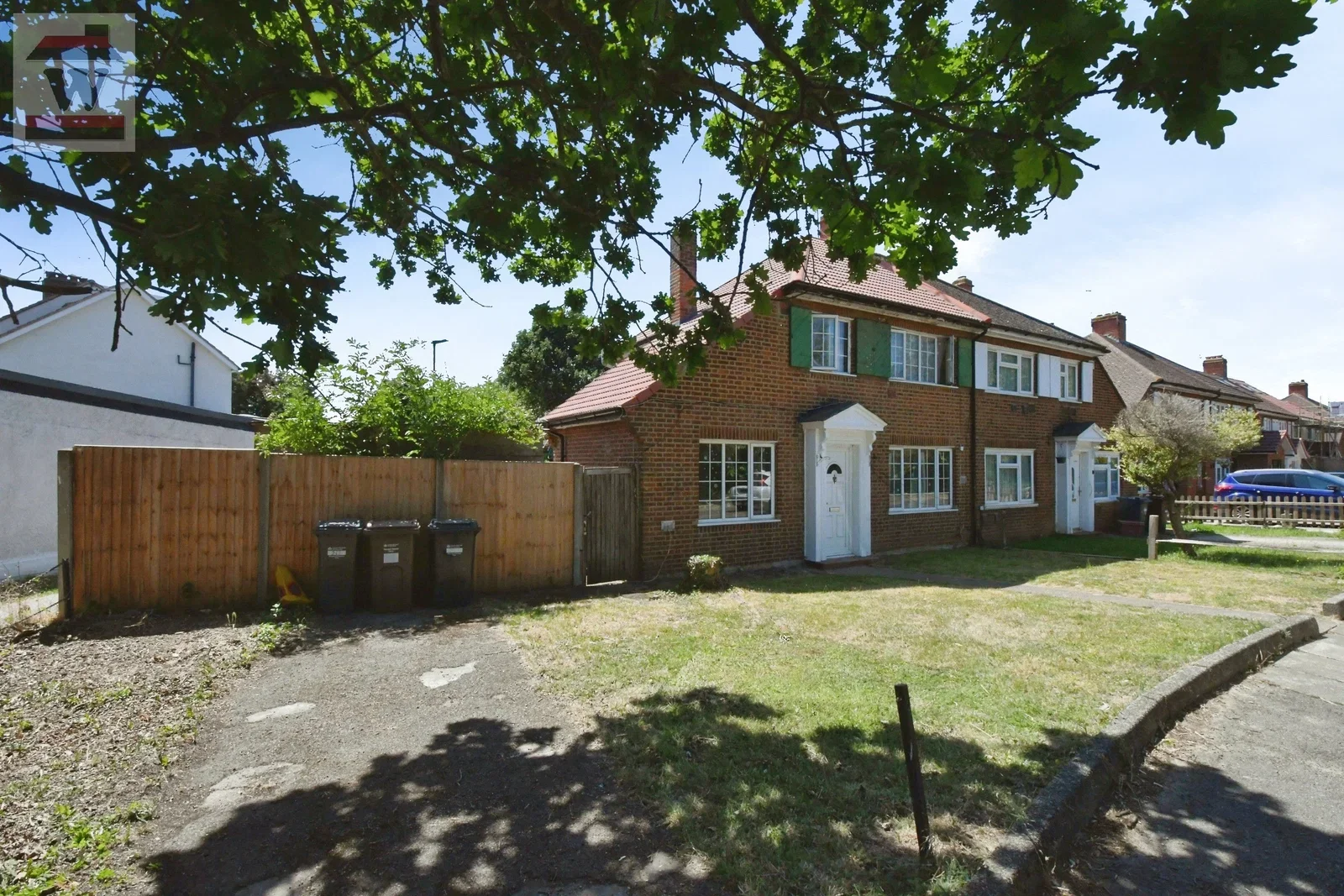 House Great West Road in Greater London