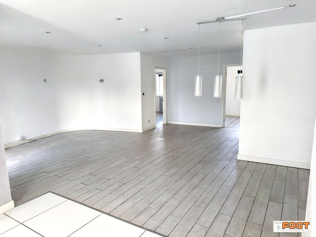 Flat South Road in Havant