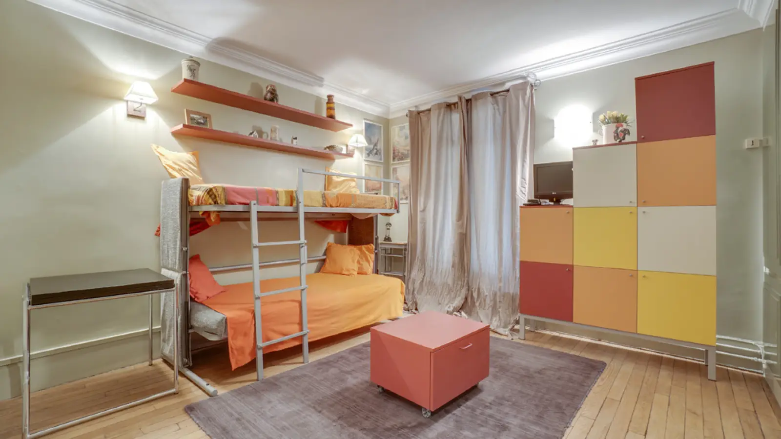 Appartement Rue de Lévis à Paris