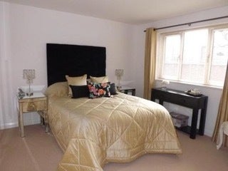 Flat Miller Gardens in Preston