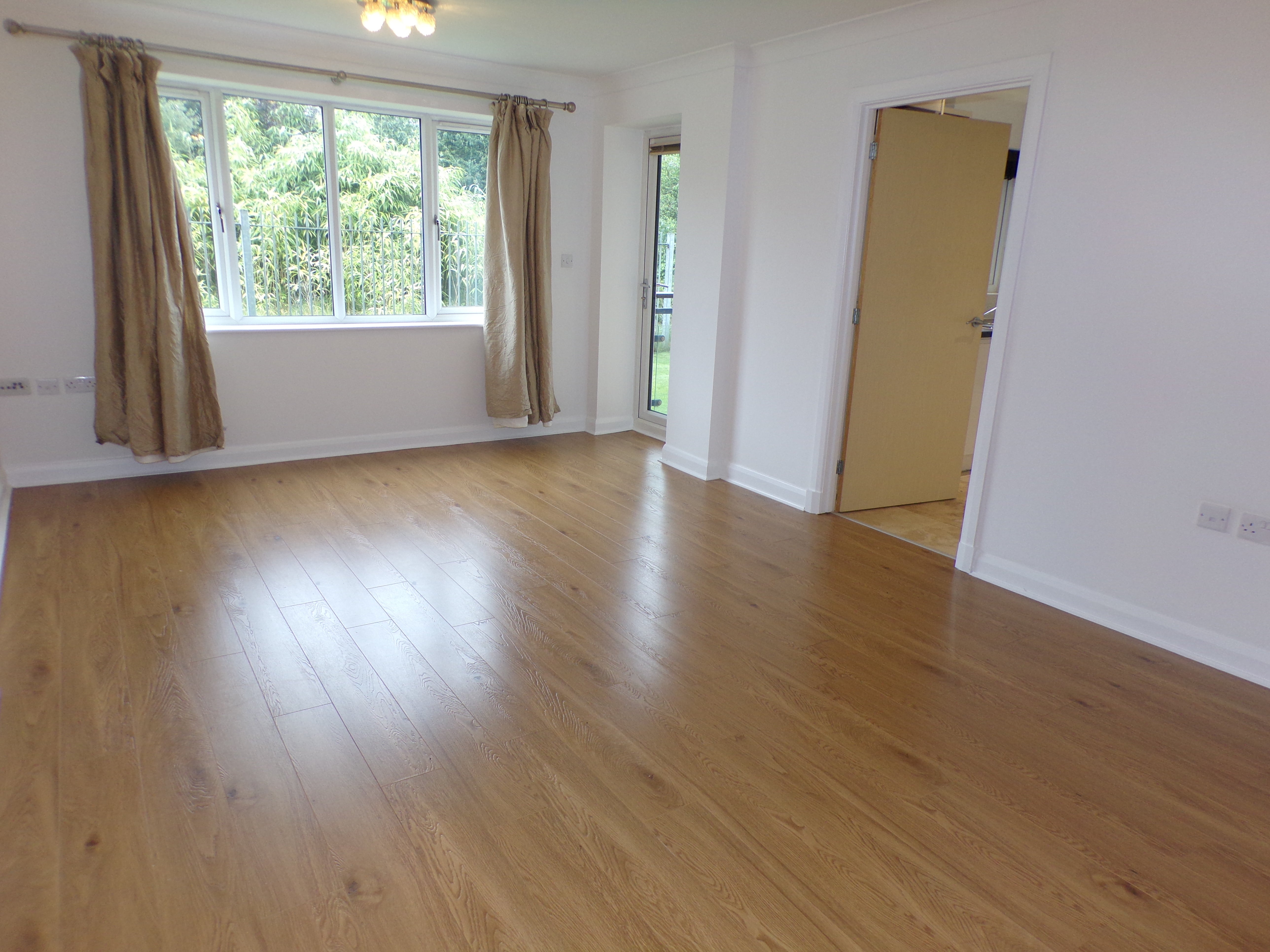 Flat Miller Gardens in Preston