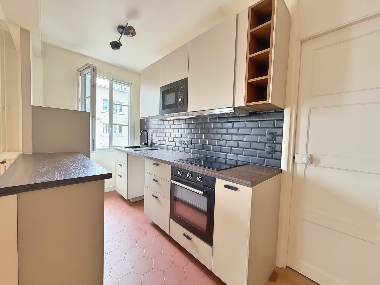 Appartement Rue Pierre Brossolette à Courbevoie