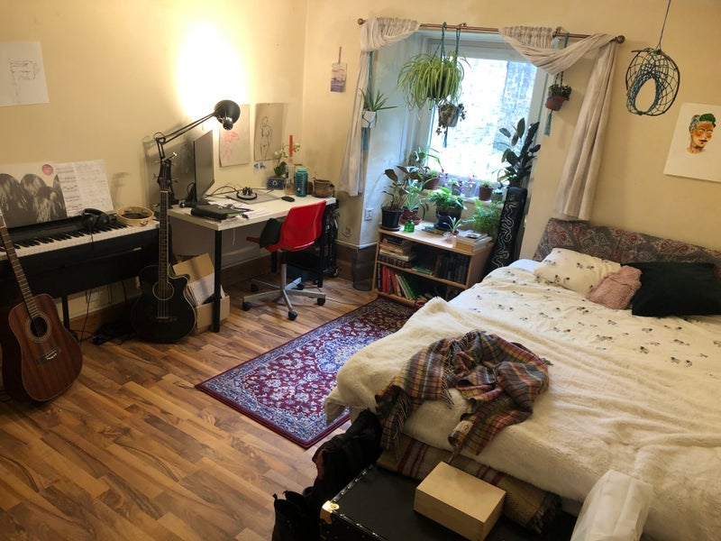 Room Argyle Street in Glasgow