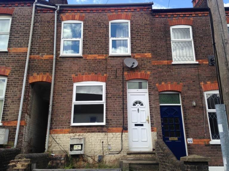House Milton Road in Luton