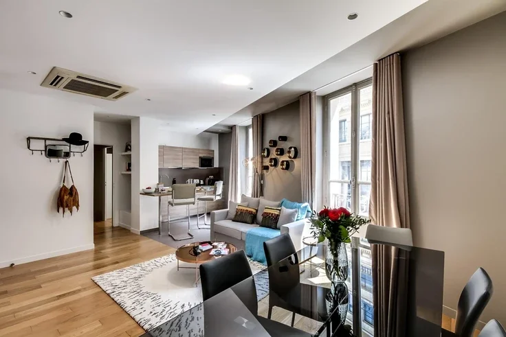 Maison Rue La Boétie à Paris